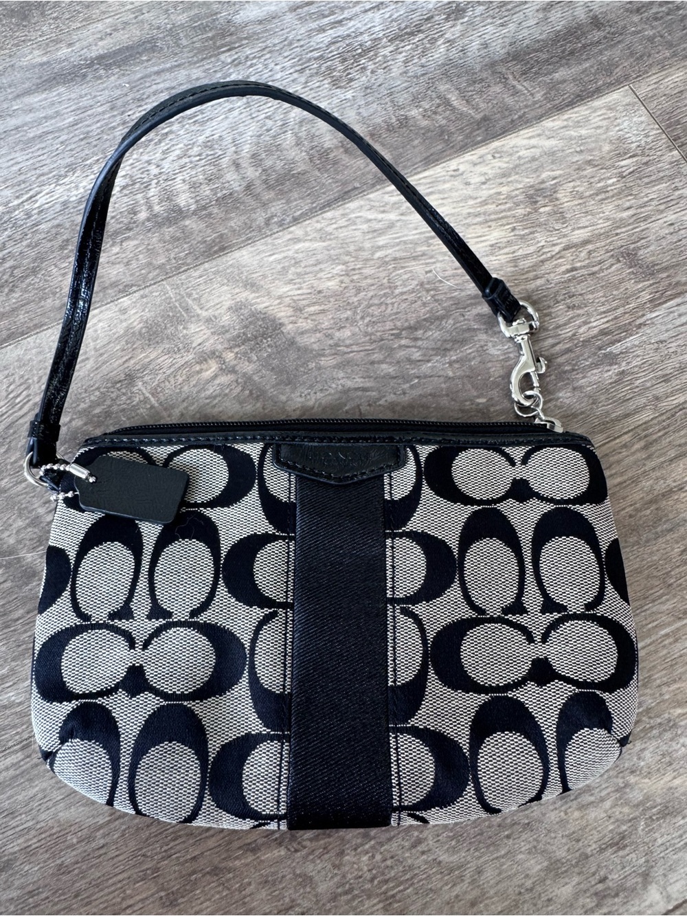 Coach Y2K Classic Signature Canvas Black Wristlet w/ Patent Leather Details